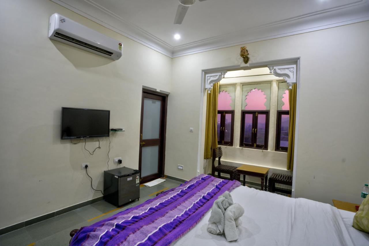 Sai Palace Hotel Udaipur Esterno foto