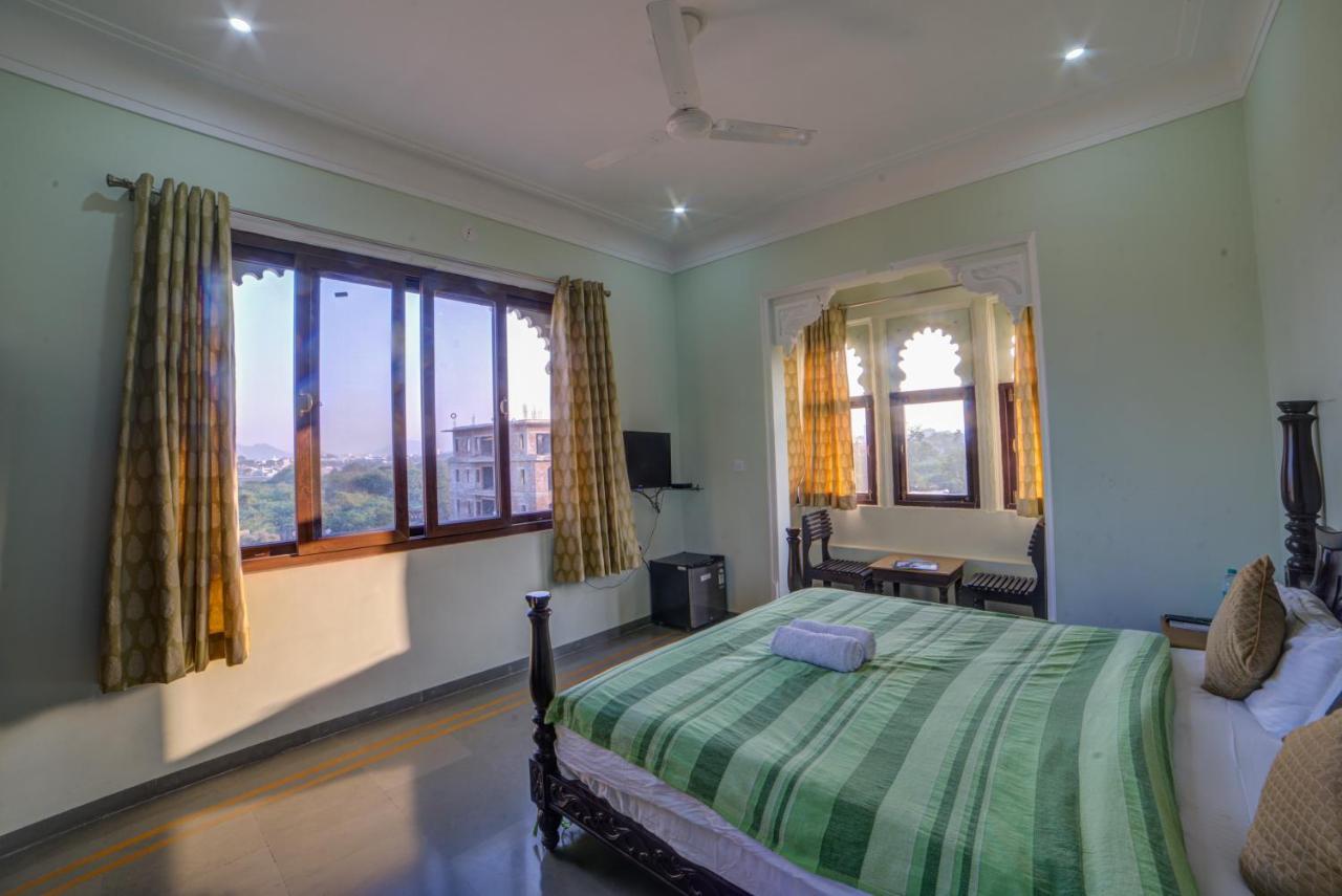 Sai Palace Hotel Udaipur Esterno foto