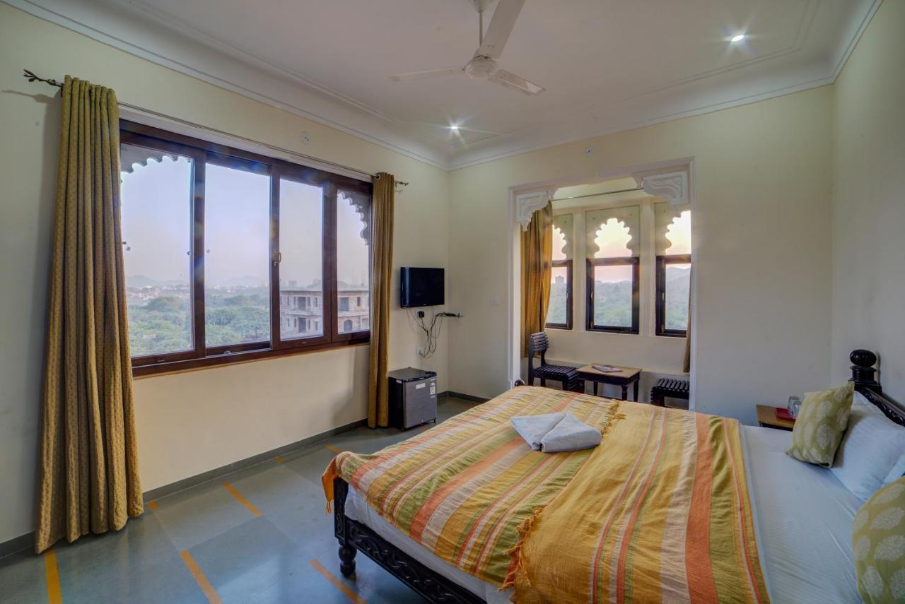 Sai Palace Hotel Udaipur Esterno foto